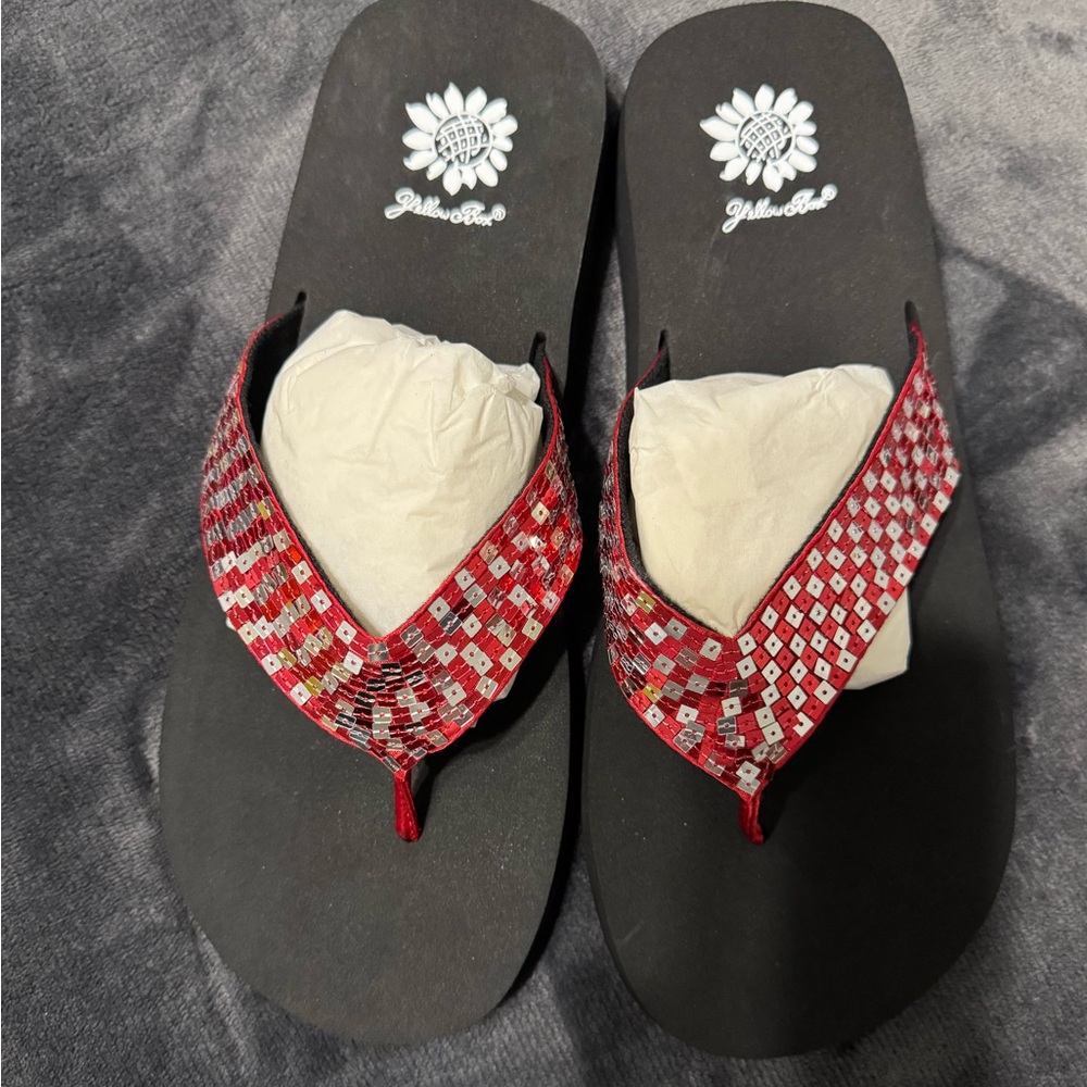 NIB YELLOW BOX SANDALS
